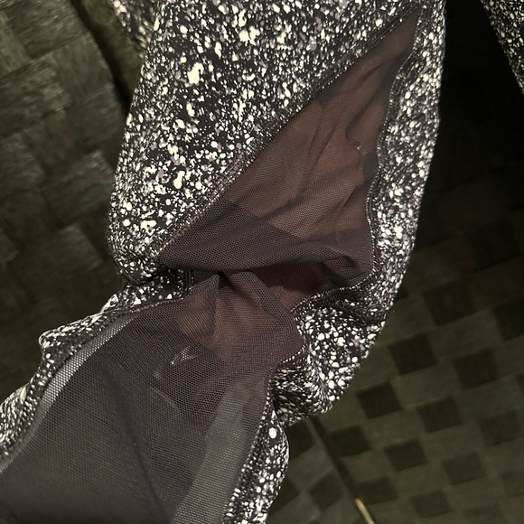 Lululemon Outrun 17” - Picture 3 of 5